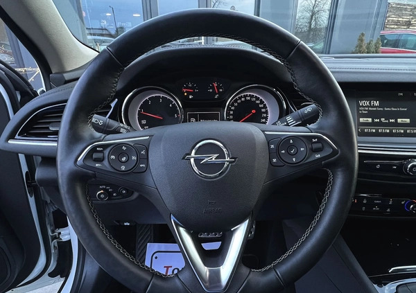 Opel Insignia cena 68900 przebieg: 142000, rok produkcji 2018 z Stronie Śląskie małe 704